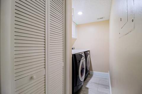 450 Palm Circle #106, Pembroke Pines FL - photo 9 of 87