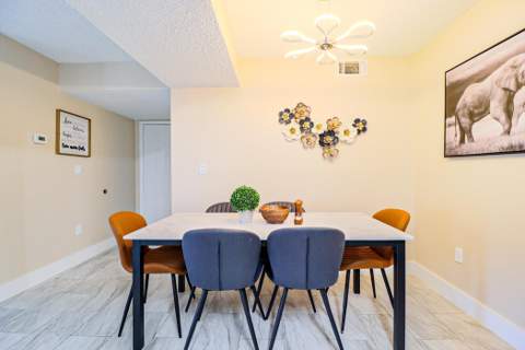 450 Palm Circle #106, Pembroke Pines FL - photo 12 of 87