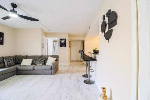 450 Palm Circle #106, Pembroke Pines FL - photo 15 of 87