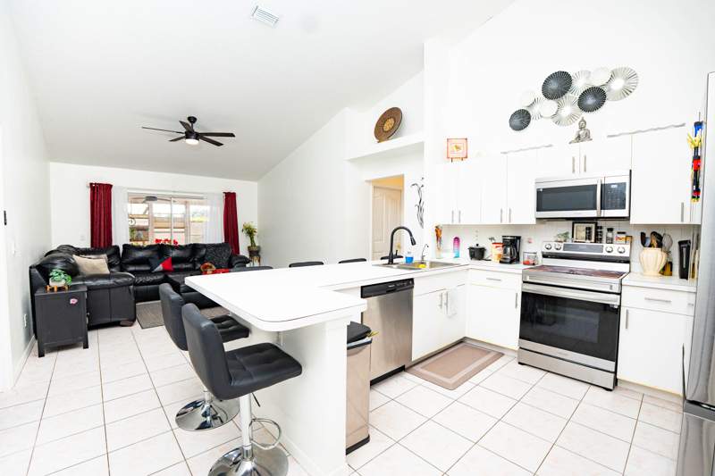 2 bedroom Single Family Residence at 376 NW Sherry Lane, Isles of Tuscany, Port St. Lucie — photo 5