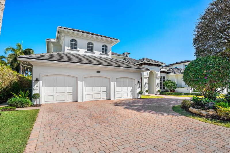 5 bedroom Single Family Residence at 2310 W Silver Palm Road, Royal Palm Yacht & Country Club, Boca Raton — photo 5
