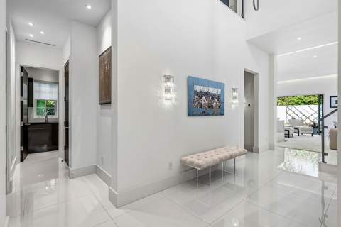 157 Peruvian Avenue, Palm Beach FL - photo 8 of 35