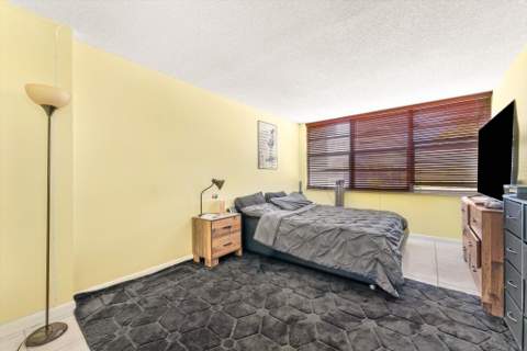 2751 Taft Street #403, Hollywood FL - photo 13 of 31