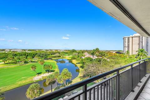 2427 Presidential Way #701, West Palm Beach FL - photo 22 of 23