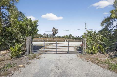 16296 Deer Path Lane, Wellington FL - photo 6 of 51