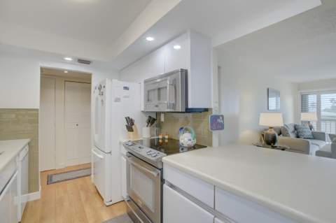801 S Federal Highway #308, Pompano Beach FL - photo 17 of 61