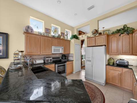 8918 First Tee Road, Port St. Lucie FL - photo 10 of 28