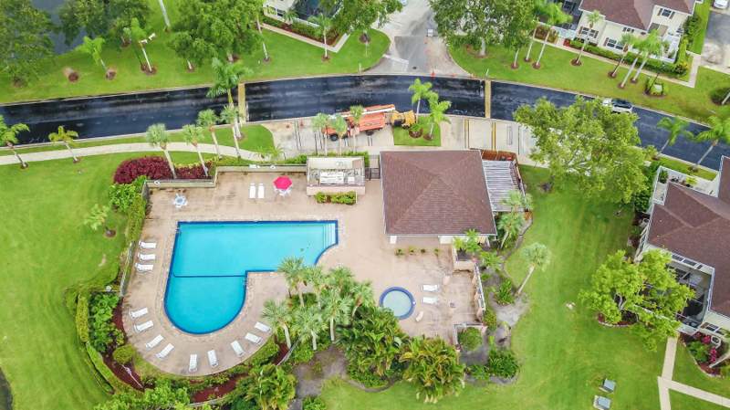 2 bedroom Townhouse at 44 Essex Court #B, Stamford At Royal Palm Beach, Royal Palm Beach — photo 2