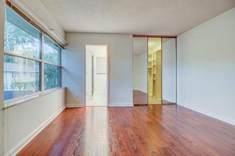 44 Essex Court #B, Royal Palm Beach FL - photo 16 of 37