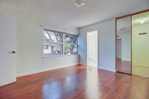 44 Essex Court #B, Royal Palm Beach FL - photo 17 of 37