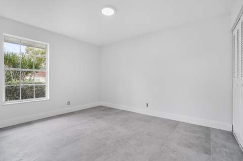 737 Nantucket Circle #B, Lake Worth FL - photo 14 of 29