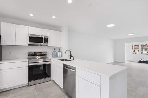 737 Nantucket Circle #B, Lake Worth FL - photo 12 of 29