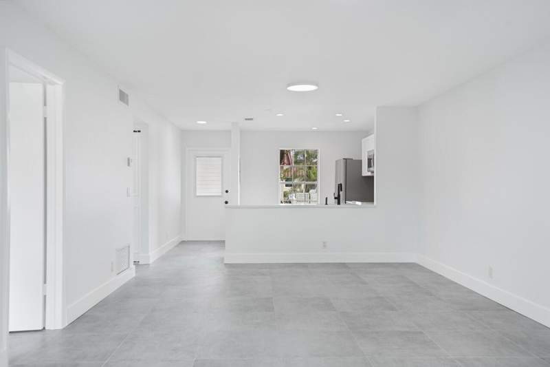 2 bedroom Condominium at 737 Nantucket Circle #B, Covered Bridge Condo, Lake Worth — photo 4