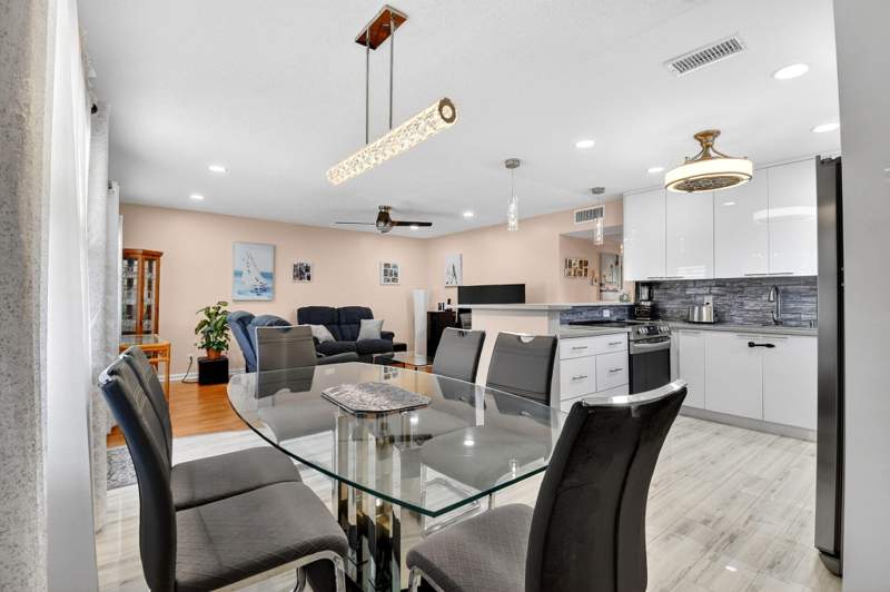 2 bedroom Condominium at 209 Somerset K, Century Village, West Palm Beach — photo 4