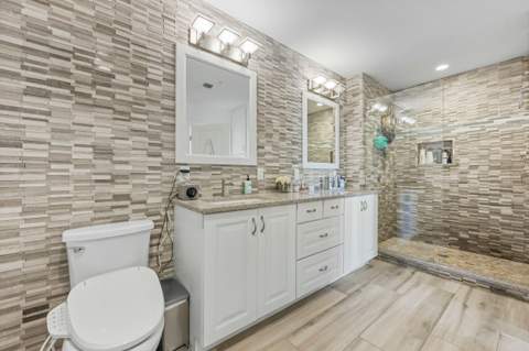 410 Evernia Street #807, West Palm Beach FL - photo 10 of 26