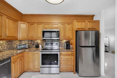 11282 Green Lake Drive #104, Boynton Beach FL - photo 15 of 69
