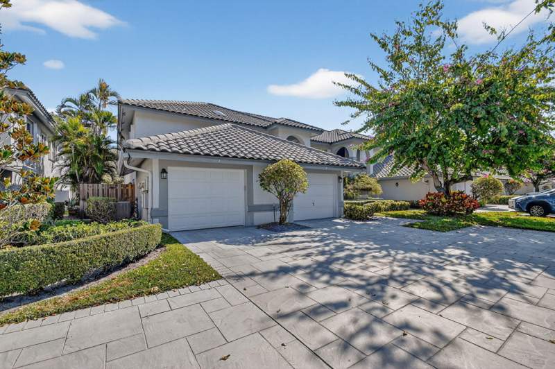 2 bedroom Condominium at 11683 Briarwood Circle #3, Briarwood At Indian Springs Condo, Boynton Beach — photo 4