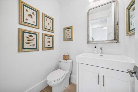 13765 Le Havre Drive, Palm Beach Gardens FL - photo 17 of 60