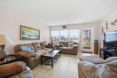 401 Golden Isles Drive #1009, Hallandale Beach FL - photo 7 of 46