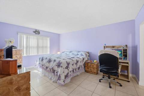 401 Golden Isles Drive #1009, Hallandale Beach FL - photo 12 of 46