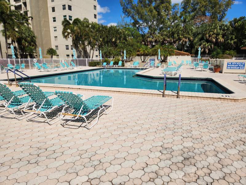 2 bedroom Condominium at 3940 Inverrary Boulevard #302, 18th Hole At Inverrary Condo, Lauderhill — photo 2
