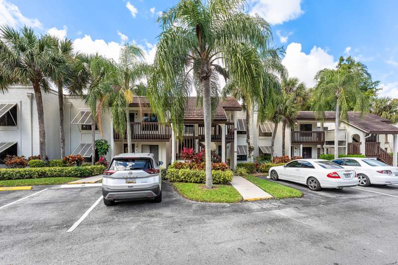 2 bedroom Condominium at 10155 Mangrove Drive #204, Banyan Springs, Boynton Beach — photo 2