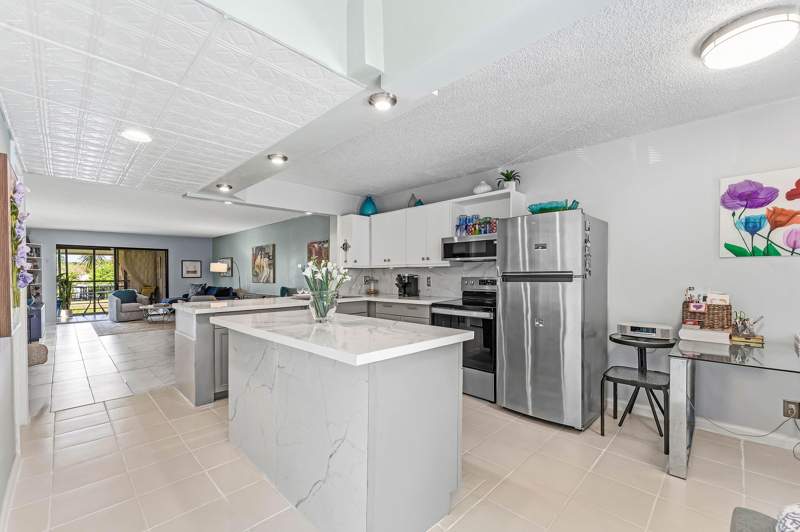 2 bedroom Condominium at 10155 Mangrove Drive #204, Banyan Springs, Boynton Beach — photo 5