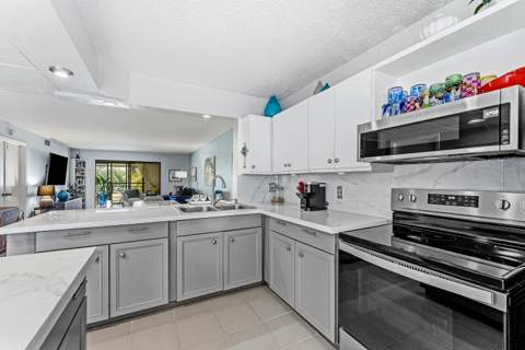 10155 Mangrove Drive #204, Boynton Beach FL - photo 9 of 52