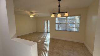 100 Stratford H, West Palm Beach FL - photo 8 of 21