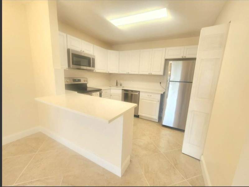 1 bedroom Condominium at 209 Pine Hov Circle #B-2, Pine Ridge South II Condo, Greenacres — photo 5