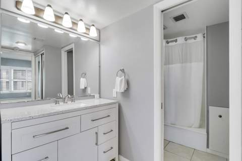 155 Yacht Club Drive #308, North Palm Beach FL - photo 13 of 20
