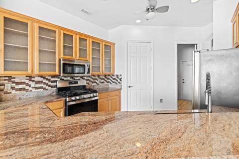 525 SW Lake Manatee Way, Port St. Lucie FL - photo 10 of 43