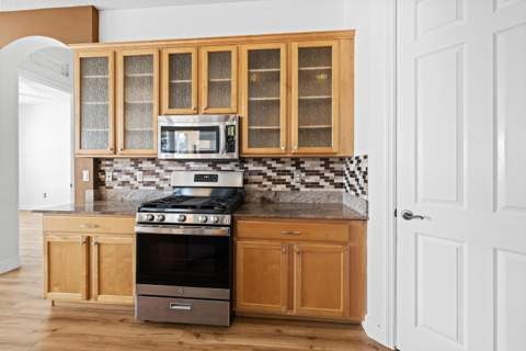 525 SW Lake Manatee Way, Port St. Lucie FL - photo 9 of 43