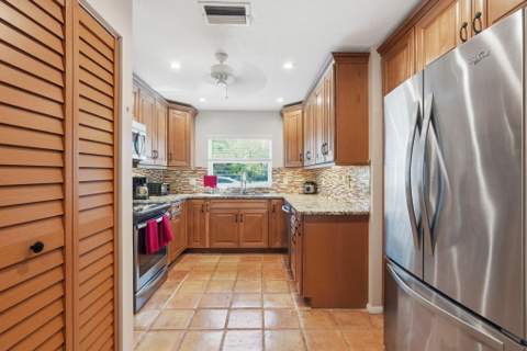 2049 NW 45th Avenue, Coconut Creek FL - photo 12 of 24
