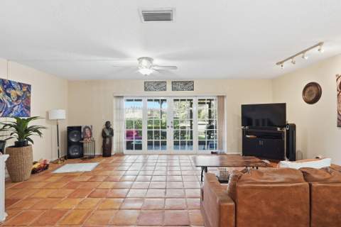 2049 NW 45th Avenue, Coconut Creek FL - photo 14 of 24