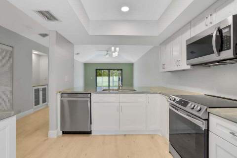 3113 Kingswood Terrace, Boca Raton FL - photo 6 of 23