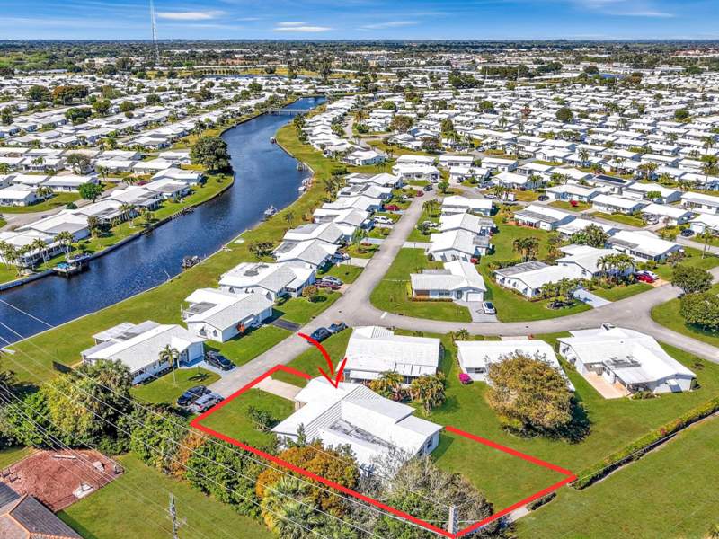 2 bedroom Single Family Residence at 700 Canal Way, Palm Beach Leisureville Sec 3, Boynton Beach — photo 4