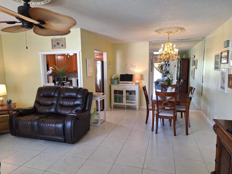 1 bedroom Condominium at 305 Andover L, Century Village - Andover Condo, West Palm Beach — photo 2