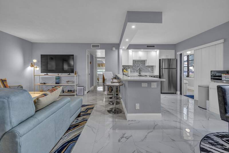 2 bedroom Condominium at 162 Capri D, Kings Point Capri Condos, Delray Beach — photo 2