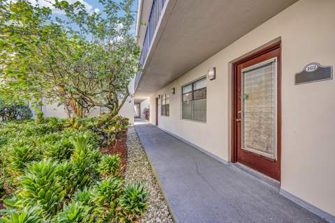 162 Capri D, Delray Beach FL - photo 16 of 19