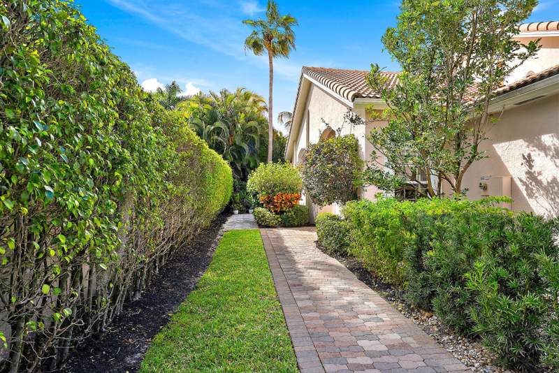 3 bedroom Townhouse at 8110 Sandpiper Way, Ibis Golf And Country Club - Sandpiper Cove, West Palm Beach — photo 4
