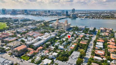 240 Oleander Avenue, Palm Beach FL - photo 11 of 13