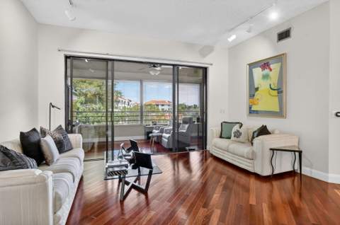 7535 La Paz Boulevard #301, Boca Raton FL - photo 6 of 45
