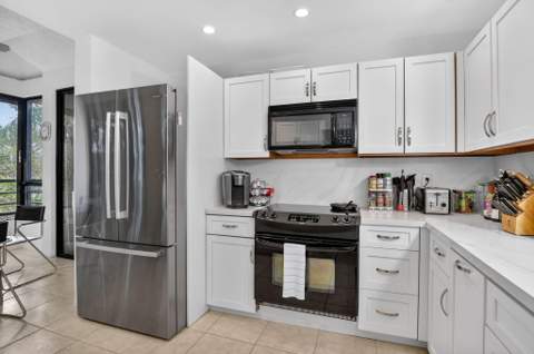 7535 La Paz Boulevard #301, Boca Raton FL - photo 15 of 45