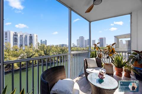 300 Diplomat Parkway #812, Hallandale Beach FL - photo 9 of 52