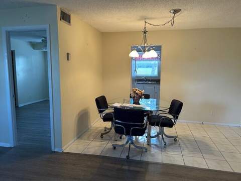145 Lake Evelyn Drive, West Palm Beach FL - photo 8 of 39