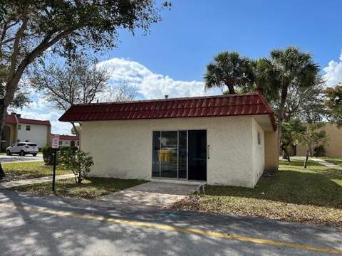 145 Lake Evelyn Drive, West Palm Beach FL - photo 19 of 39