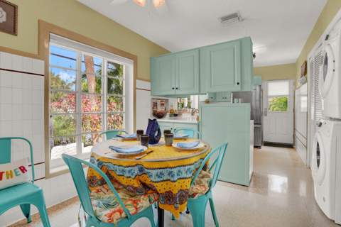 417 N 12th Avenue, Lake Worth FL - photo 10 of 42