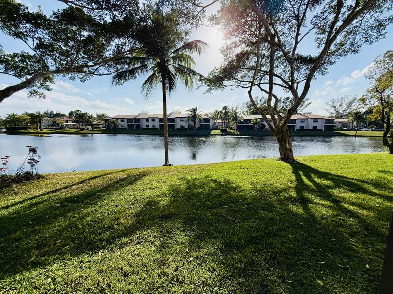 2 bedroom Condominium at 9261 Vista Del Lago #E, Pines Of Boca Lago, Boca Raton — photo 5