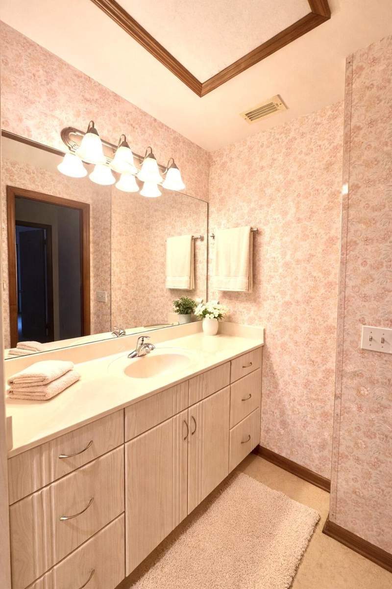 2 bedroom Condominium at 604 SE Castle Court #D, Camelot Gardens Phases 1 Thru 11, Port St. Lucie — photo 5